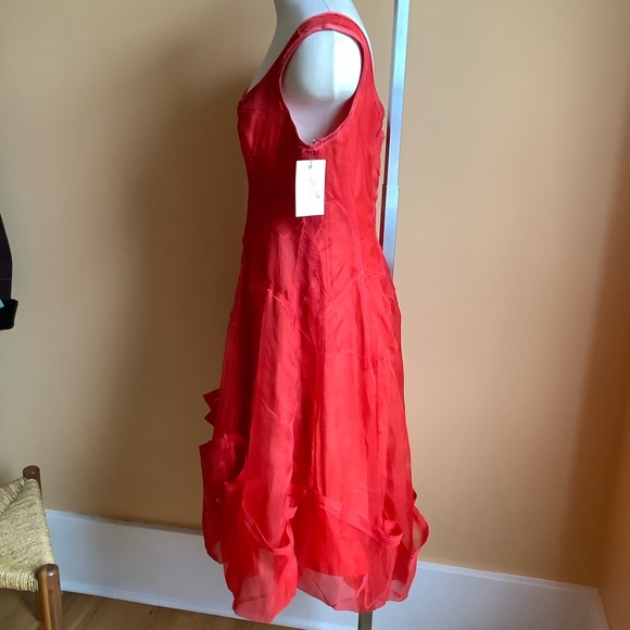 LOVEMATTERS Designer Red West Side Story Dress - Picture 3 of 16